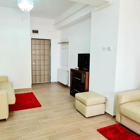 Red Accommodation Near Palas Mall Ясси Екстер'єр фото