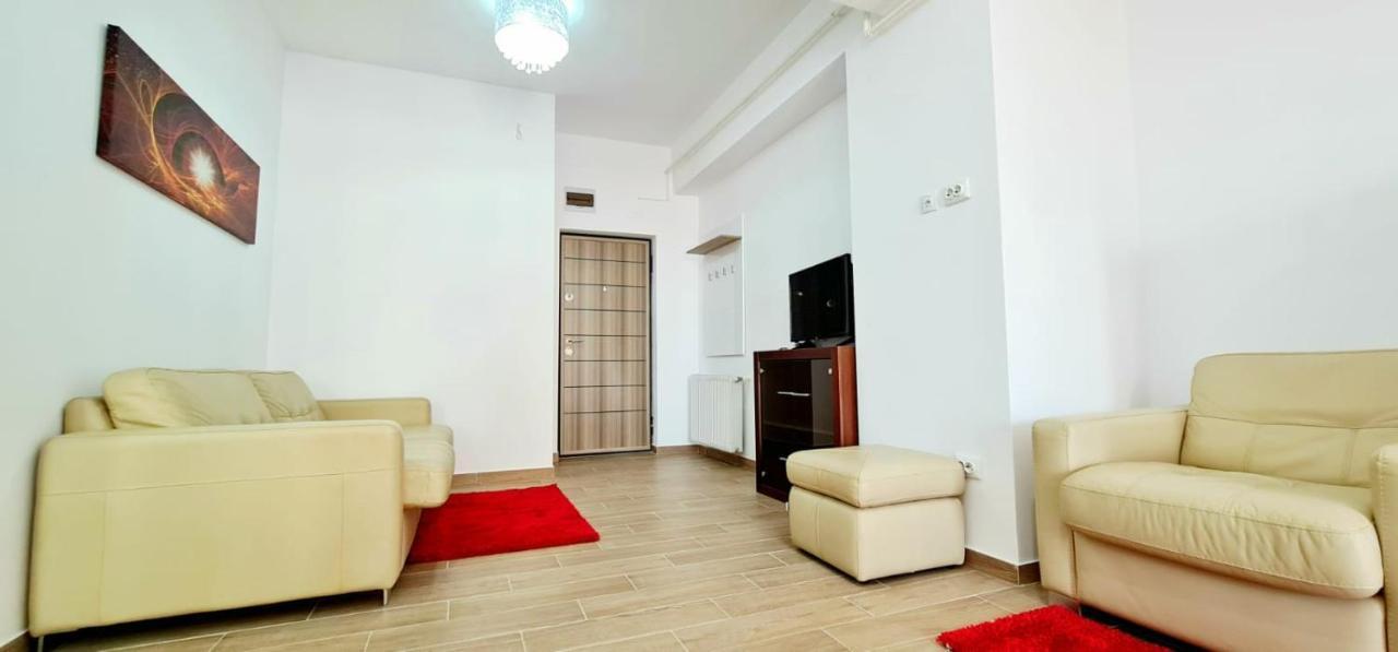 Red Accommodation Near Palas Mall Ясси Екстер'єр фото